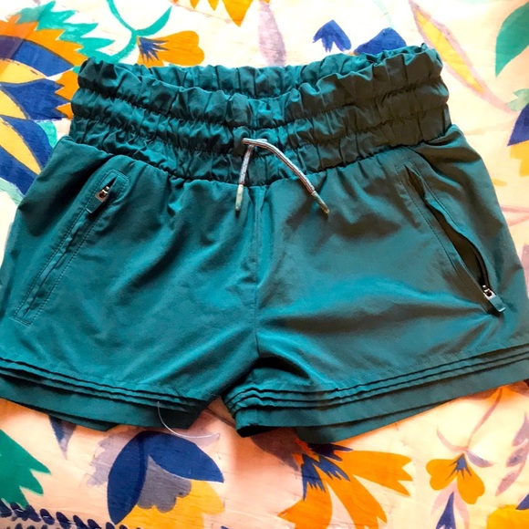 Athleta Other - Girls Athleta shorts XL 14 green sport youth workout